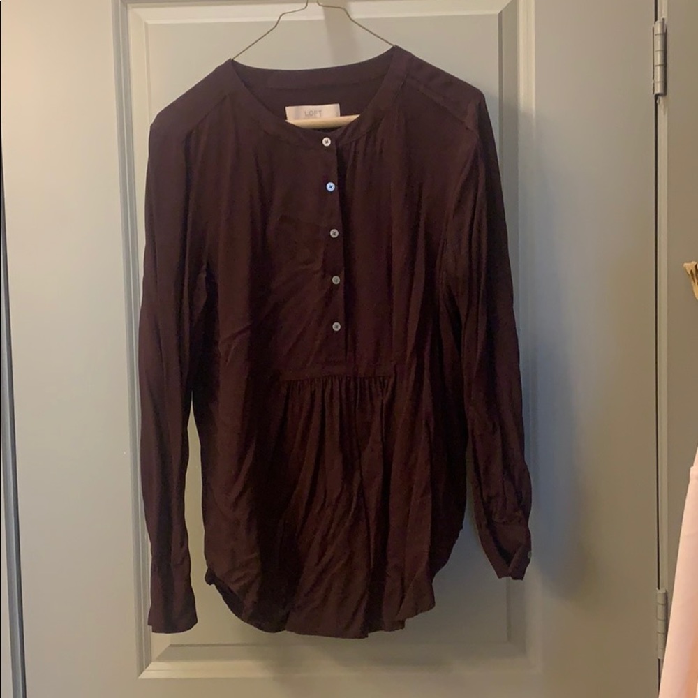 Maroon business top